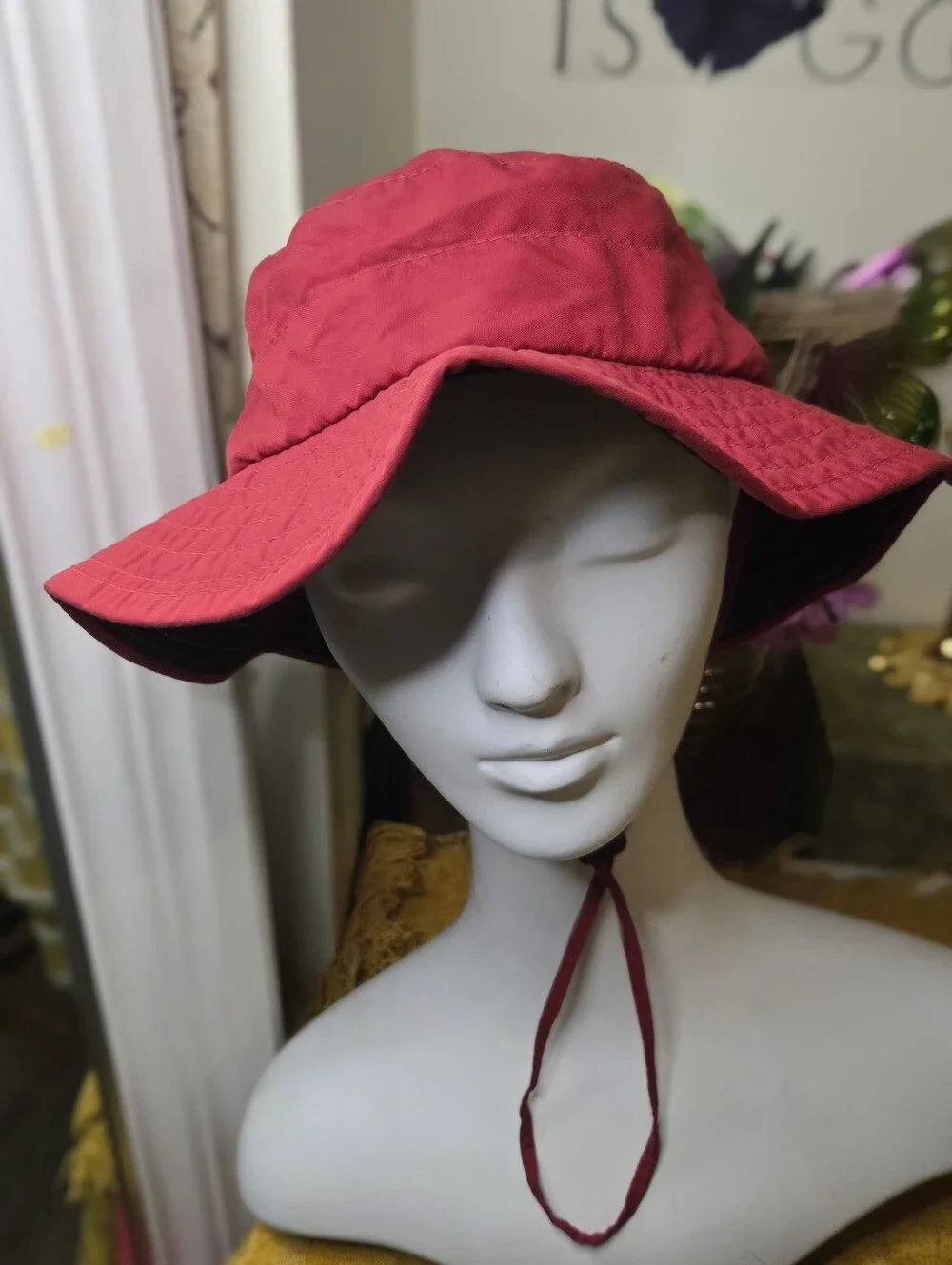 Columbia Sportswear Company classic retro